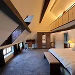 Lägenhet One Magnific 3 Floors Authentic Dutch House With Terrace And One 2 Bedrooms Deluxe Modern Maastricht