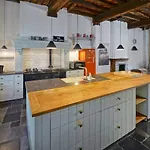 One Magnific 3 Floors Authentic Dutch House With Terrace And One 2 Bedrooms Deluxe Modern Lägenhet