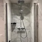 One Magnific 3 Floors Authentic Dutch House With Terrace And One 2 Bedrooms Deluxe Modern Lägenhet *