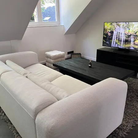 Апартаменты Magnific 3 Floors Authentic Dutch House With Terrace