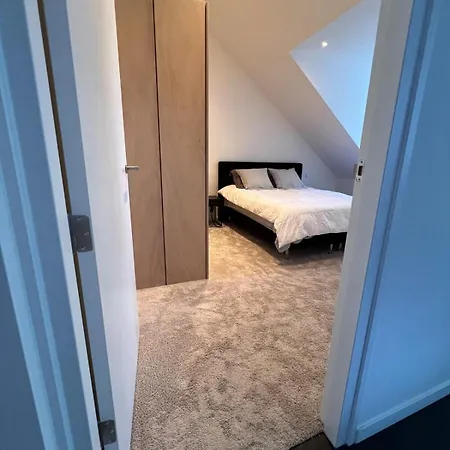 Апартаменты Magnific 3 Floors Authentic Dutch House With Terrace *