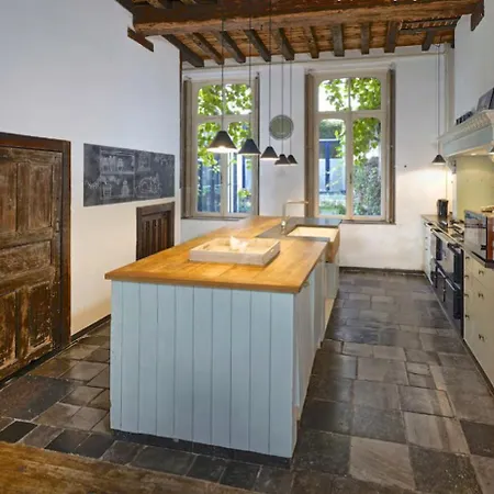 One Magnific 3 Floors Authentic Dutch House With Terrace And One 2 Bedrooms Deluxe Modern * Maastricht