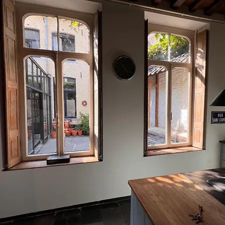 Apartamento One Magnific 3 Floors Authentic Dutch House With Terrace And One 2 Bedrooms Deluxe Modern Maastricht