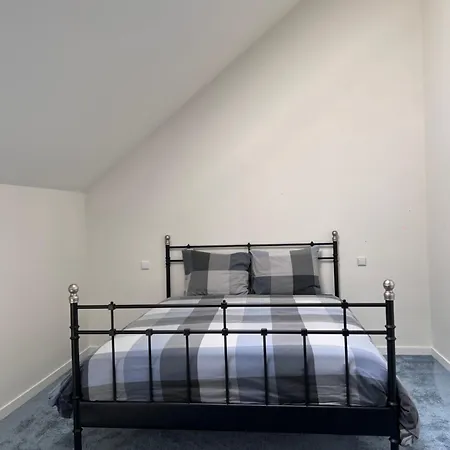 Apartamento One Magnific 3 Floors Authentic Dutch House With Terrace And One 2 Bedrooms Deluxe Modern